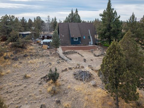 Tiny photo for 5325 NW Jackpine Avenue, Redmond, OR 97756 (MLS # 220211647)