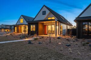 Discovery West Phase 4 - Residential