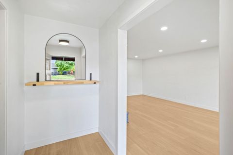 Tiny photo for 872 Morrison Avenue, Medford, OR 97504 (MLS # 220210298)