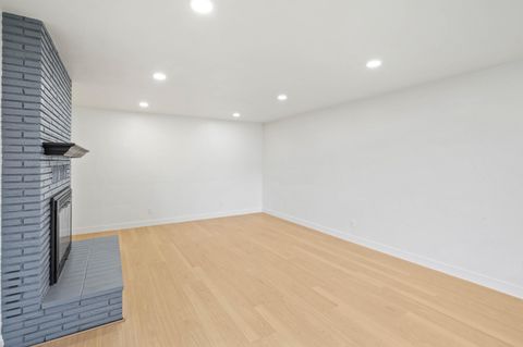 Tiny photo for 872 Morrison Avenue, Medford, OR 97504 (MLS # 220210298)