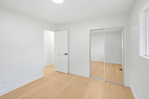 Tiny photo for 872 Morrison Avenue, Medford, OR 97504 (MLS # 220210298)