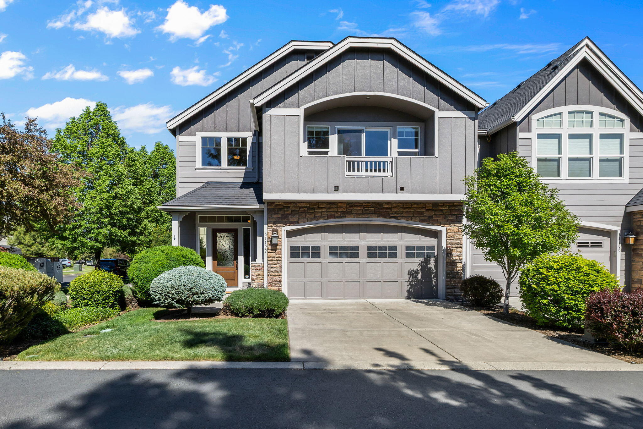 61192 Foxglove Loop
