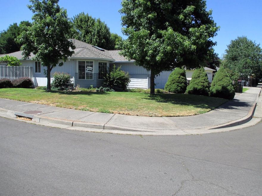 Great family home located in the desirable Griffin School district. Large kitchen/dining area with a bay window. Living room has sliding door giving easy access to a beautiful back yard with grapes, lots of spring flowers, and the pergola on the side of the house. Spacious master suite with large walking closet. The RV parking on the side of the house is good for a small RV or a boat. It has fresh paint inside and new carpet will be installed throughout the house before close of escrow. READY TO MOVE IN.