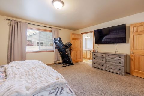 Tiny photo for 51420 Wheeler Road, La Pine, OR 97739 (MLS # 220211220)