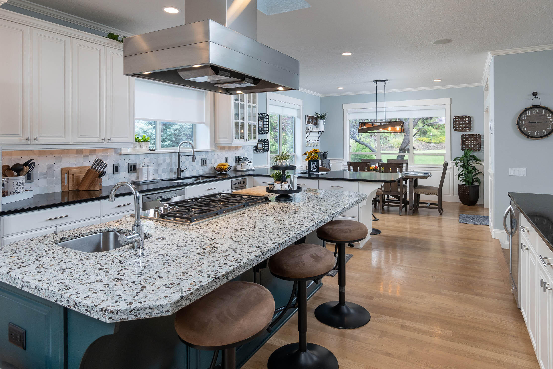 Broken Top - Residential