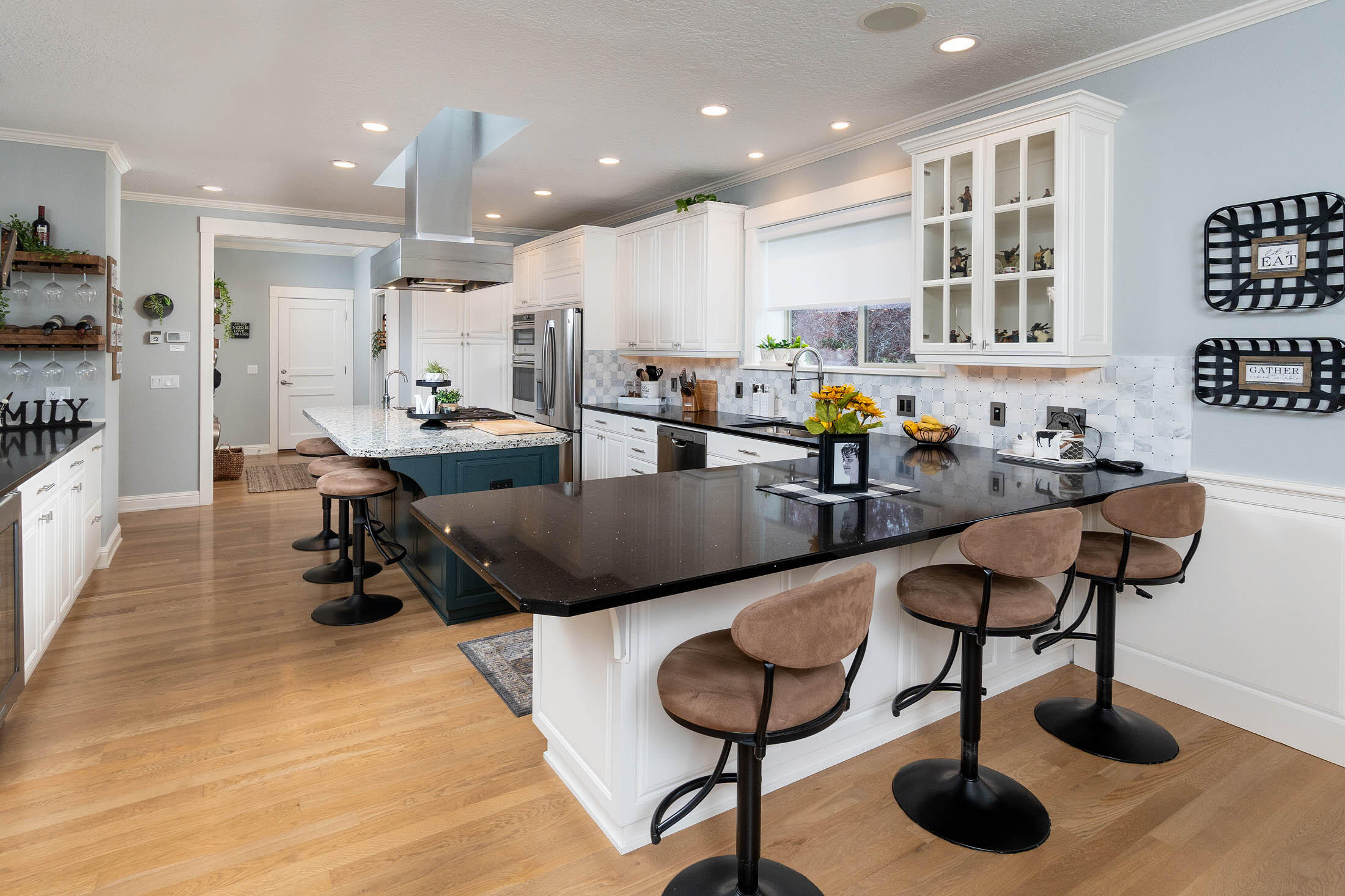 Broken Top - Residential