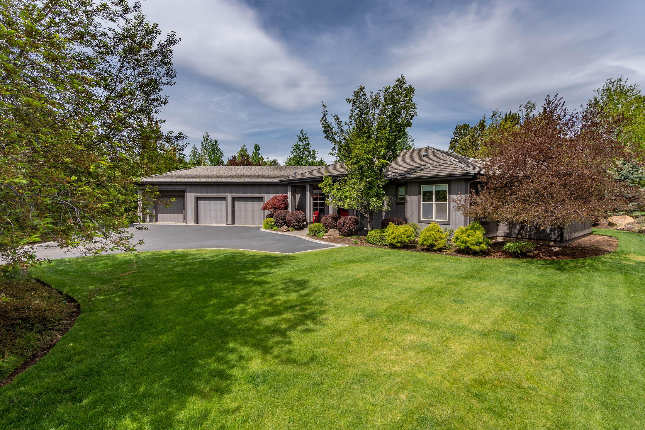 Broken Top - Residential