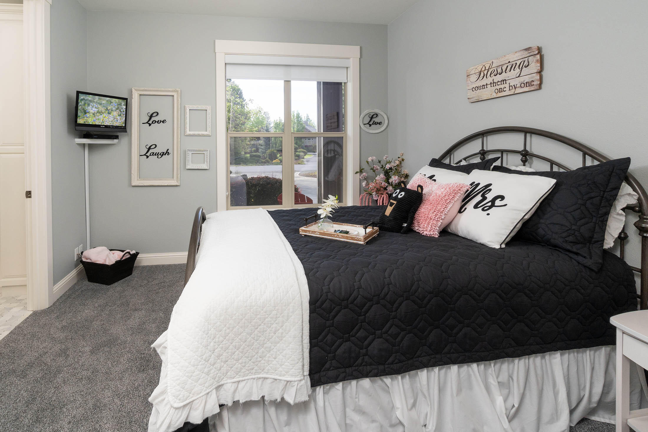 Broken Top - Residential