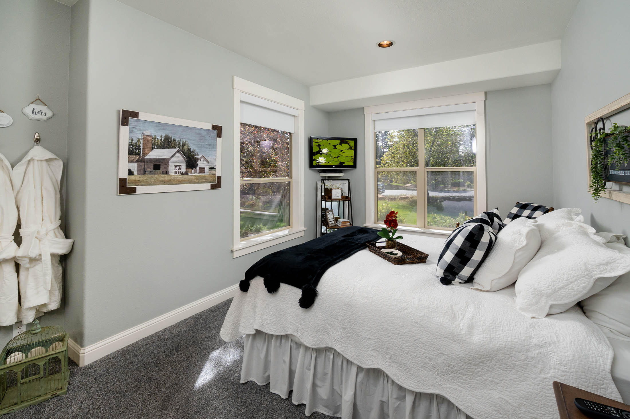 Broken Top - Residential