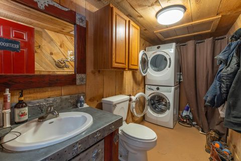 Tiny photo for 2300 S Main Street, Prineville, OR 97754 (MLS # 220219491)