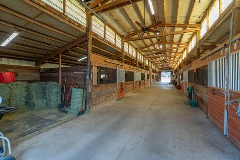 Tiny photo for 2300 S Main Street, Prineville, OR 97754 (MLS # 220219491)