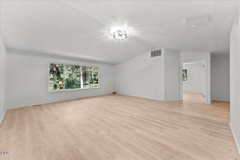 Tiny photo for 1537 Murphy Creek Road, Grants Pass, OR 97527 (MLS # 220222966)