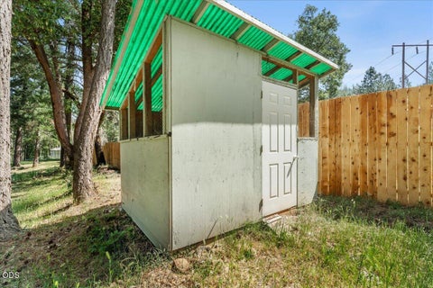 Tiny photo for 1537 Murphy Creek Road, Grants Pass, OR 97527 (MLS # 220222966)