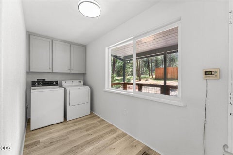 Tiny photo for 1537 Murphy Creek Road, Grants Pass, OR 97527 (MLS # 220222966)