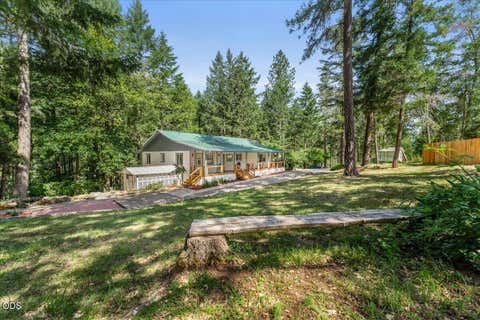 Tiny photo for 1537 Murphy Creek Road, Grants Pass, OR 97527 (MLS # 220222966)