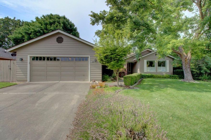 Beautiful 1-level Custom Built DeCarlow Home in a Fantastic East Medford Neighborhood. Pride of ownership shows throughout. Dead-end street, huge .29-acre lot w/incredible mature trees, beautifully landscaped w/timed sprinklers front & back, large covered back patio, & wired for hot tub. Gorgeous kitchen w/granite counters, Island, Jenn-Air cook top, Stainless steel microwave & oven + tons of storage throughout. Real hardwood flooring, tons of windows, high-end pellet stove & newer (2007) HVAC system & ducting. Large bedrooms & wide halls, extra storage in the laundry room & newly updated baths including plumbing fixtures & cultured granite countertops. All newer upgraded blinds & screens, light fixtures, water heater, carpet, electrical switches, outlets/plates & interior/exterior paint & newer roof. Gated RV potential & attached lawnmower shed. Bring your clients to this lovely home, they will love it.