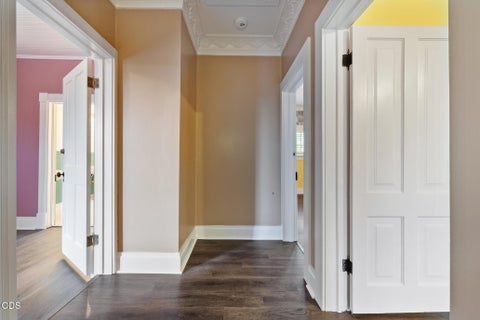 Tiny photo for 540 E California Street, Jacksonville, OR 97530 (MLS # 220227457)