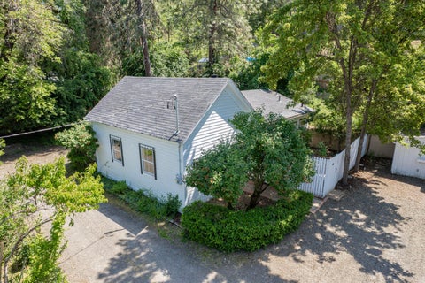 Tiny photo for 540 E California Street, Jacksonville, OR 97530 (MLS # 220227457)