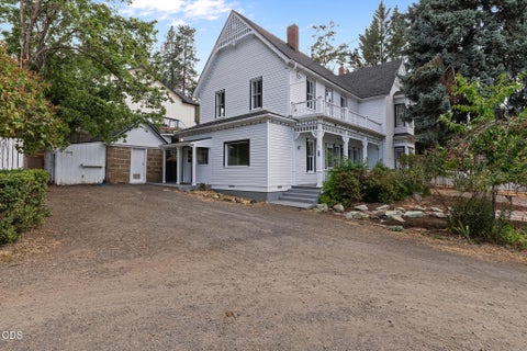 Tiny photo for 540 E California Street, Jacksonville, OR 97530 (MLS # 220227457)