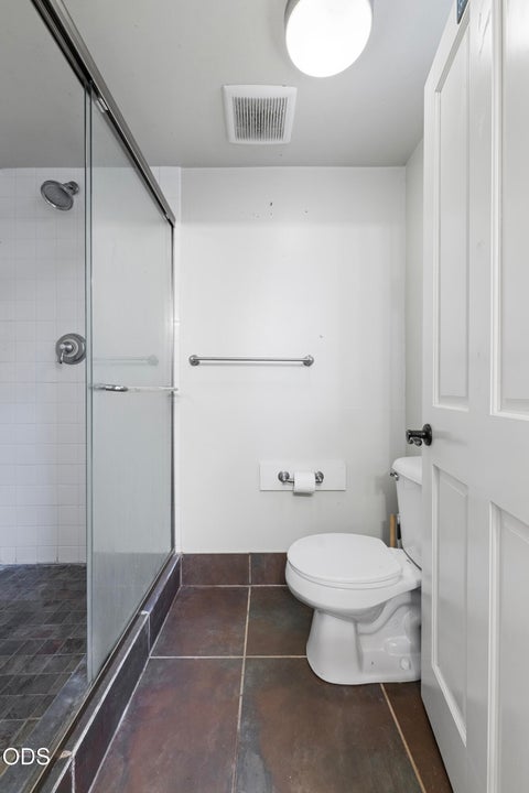 Tiny photo for 540 E California Street, Jacksonville, OR 97530 (MLS # 220227457)