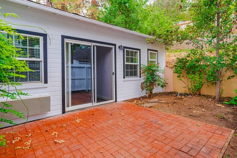 Tiny photo for 540 E California Street, Jacksonville, OR 97530 (MLS # 220227457)