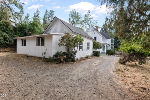 Tiny photo for 540 E California Street, Jacksonville, OR 97530 (MLS # 220227457)