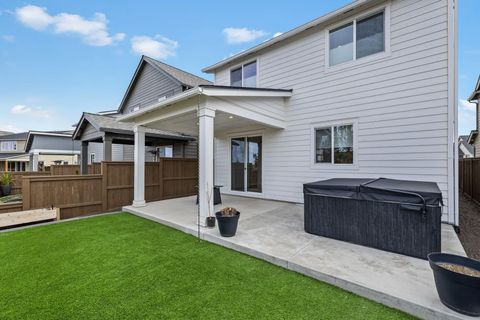 Tiny photo for 3831 NE Tellus Drive, Bend, OR 97701 (MLS # 220217369)