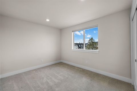 Tiny photo for 3831 NE Tellus Drive, Bend, OR 97701 (MLS # 220217369)