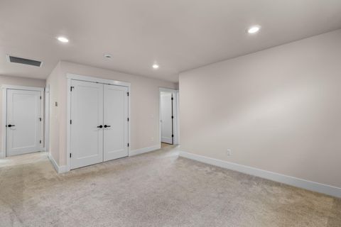 Tiny photo for 3831 NE Tellus Drive, Bend, OR 97701 (MLS # 220217369)