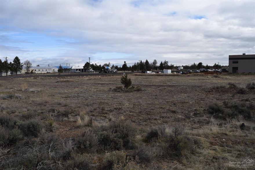 A premier location in the heart of Redmond's Industrial district. Extremely high visibility corner lot within a commuter and airport traffic corridor. $93,000 in City of Redmond prepaid SDC's included with purchase. Property ready for development.