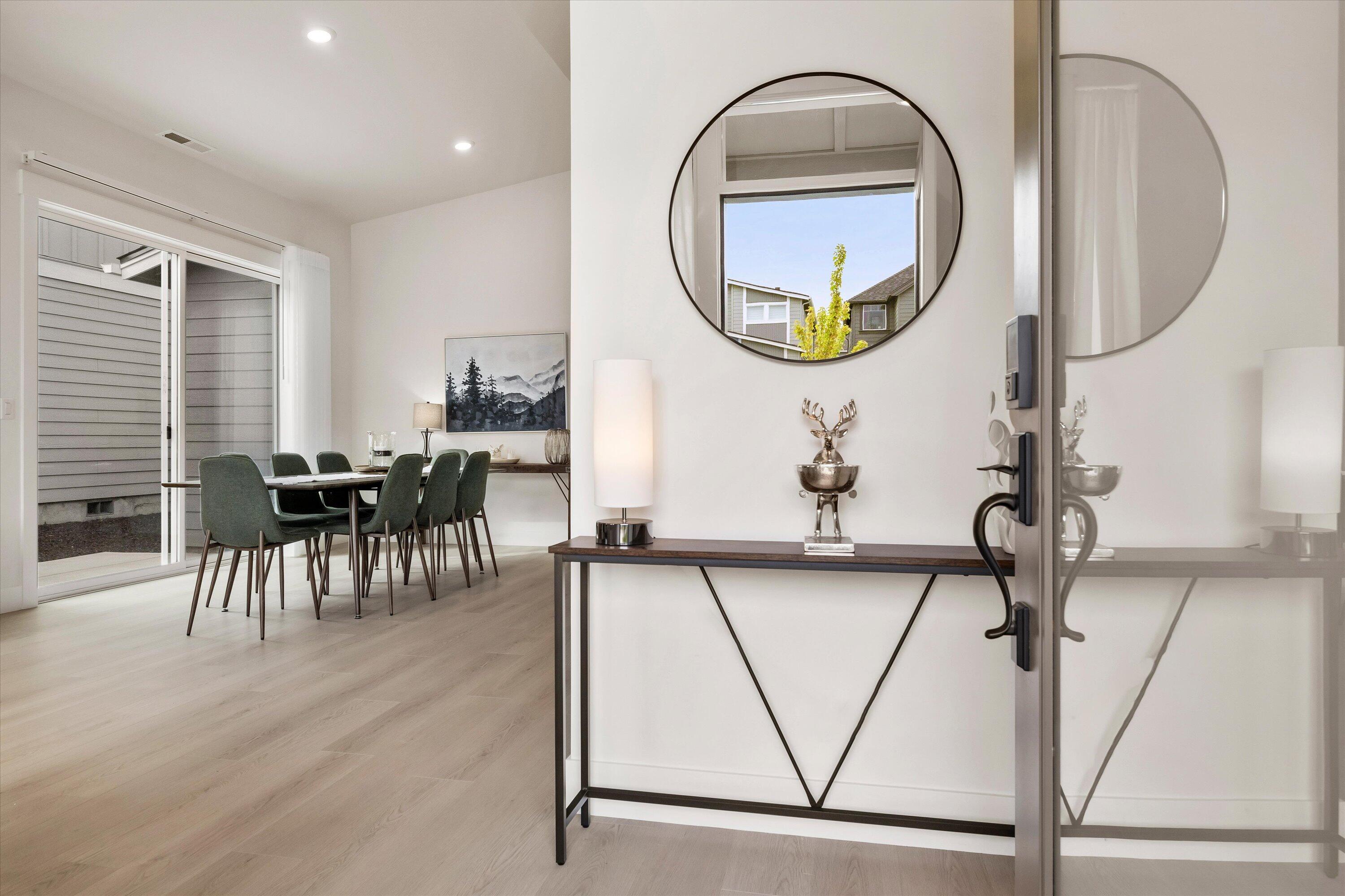 3843 NE Petrosa Avenue