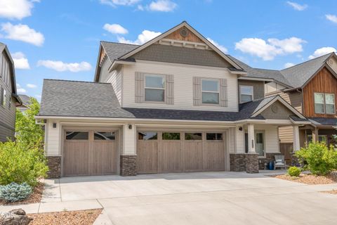 Photo of 63315 Wrangler Place, Bend, OR 97703 (MLS # 220224142)