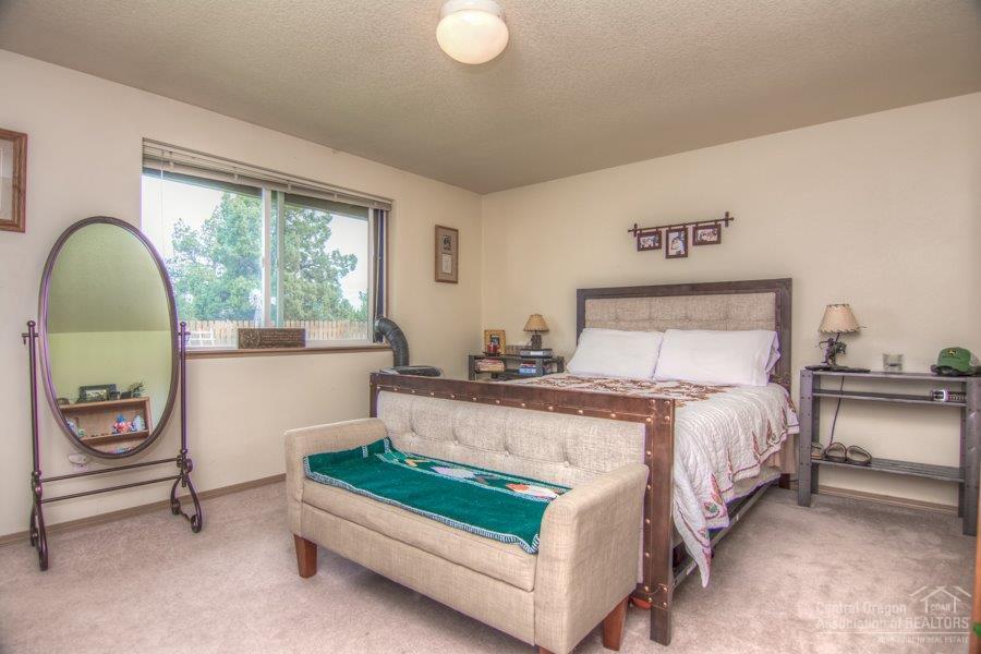 Twin Lakes Ranch - Residential