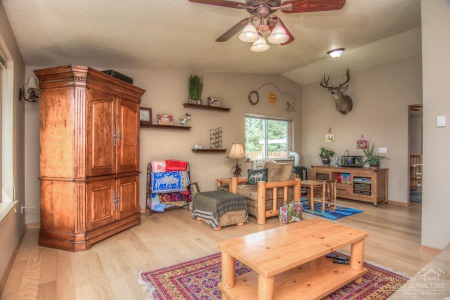 Twin Lakes Ranch - Residential