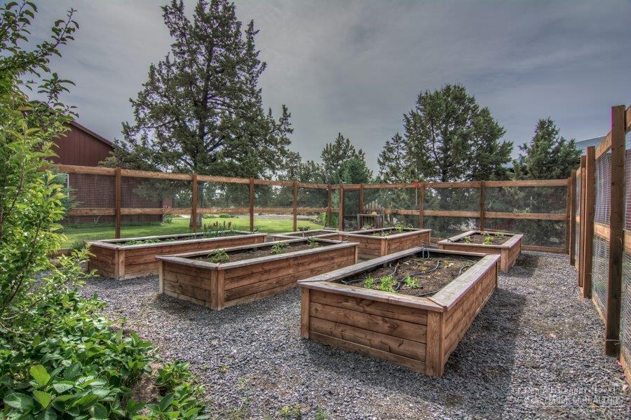 Twin Lakes Ranch - Residential