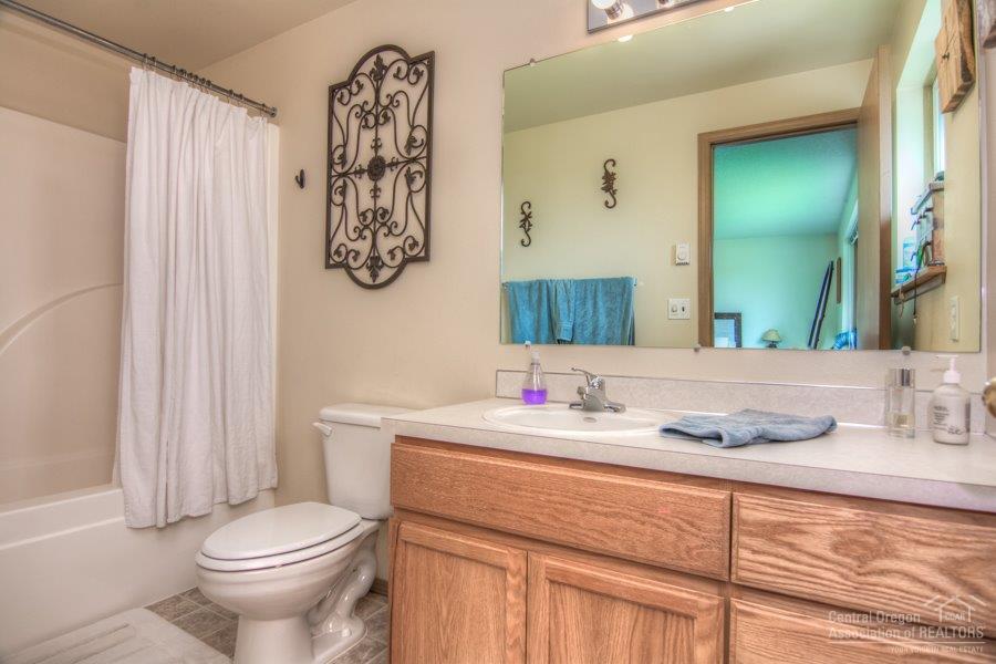 Twin Lakes Ranch - Residential