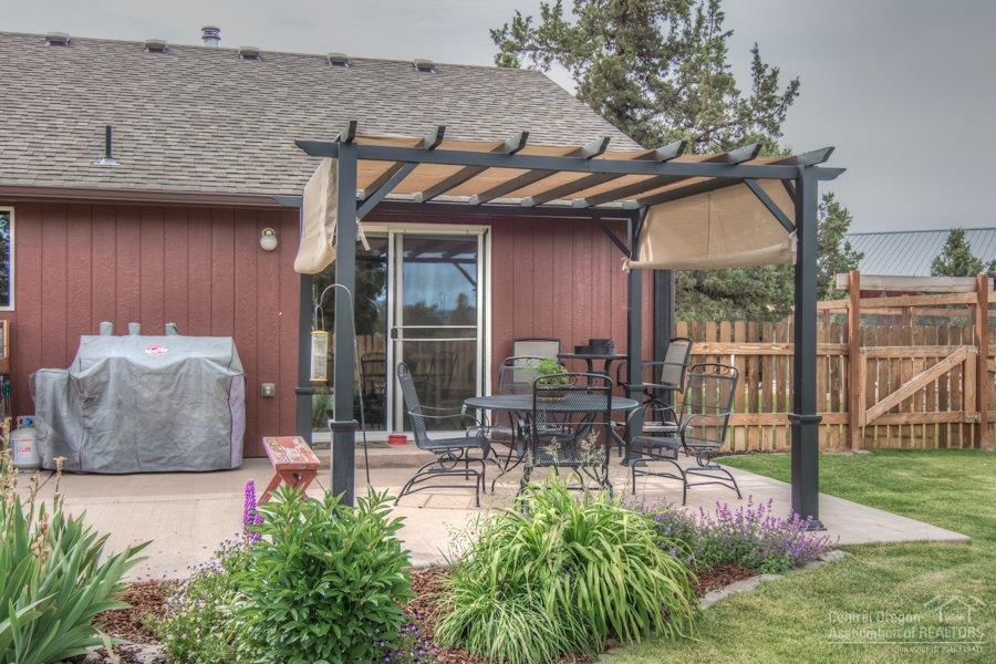 Twin Lakes Ranch - Residential