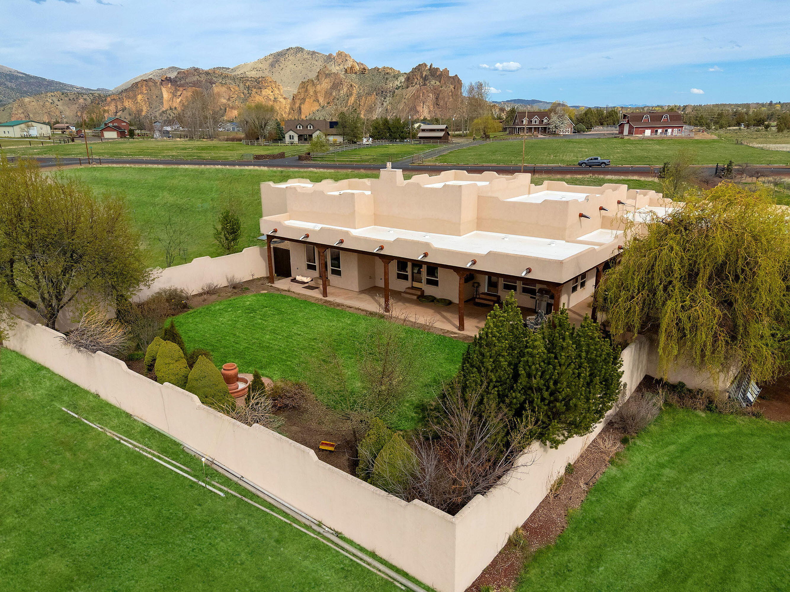8955 NE 5th Street