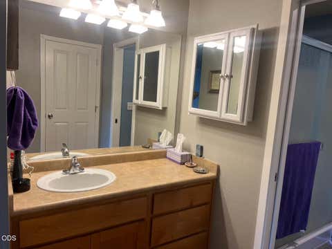 Tiny photo for 308 Live Oak Loop, Central Point, OR 97502 (MLS # 220223427)