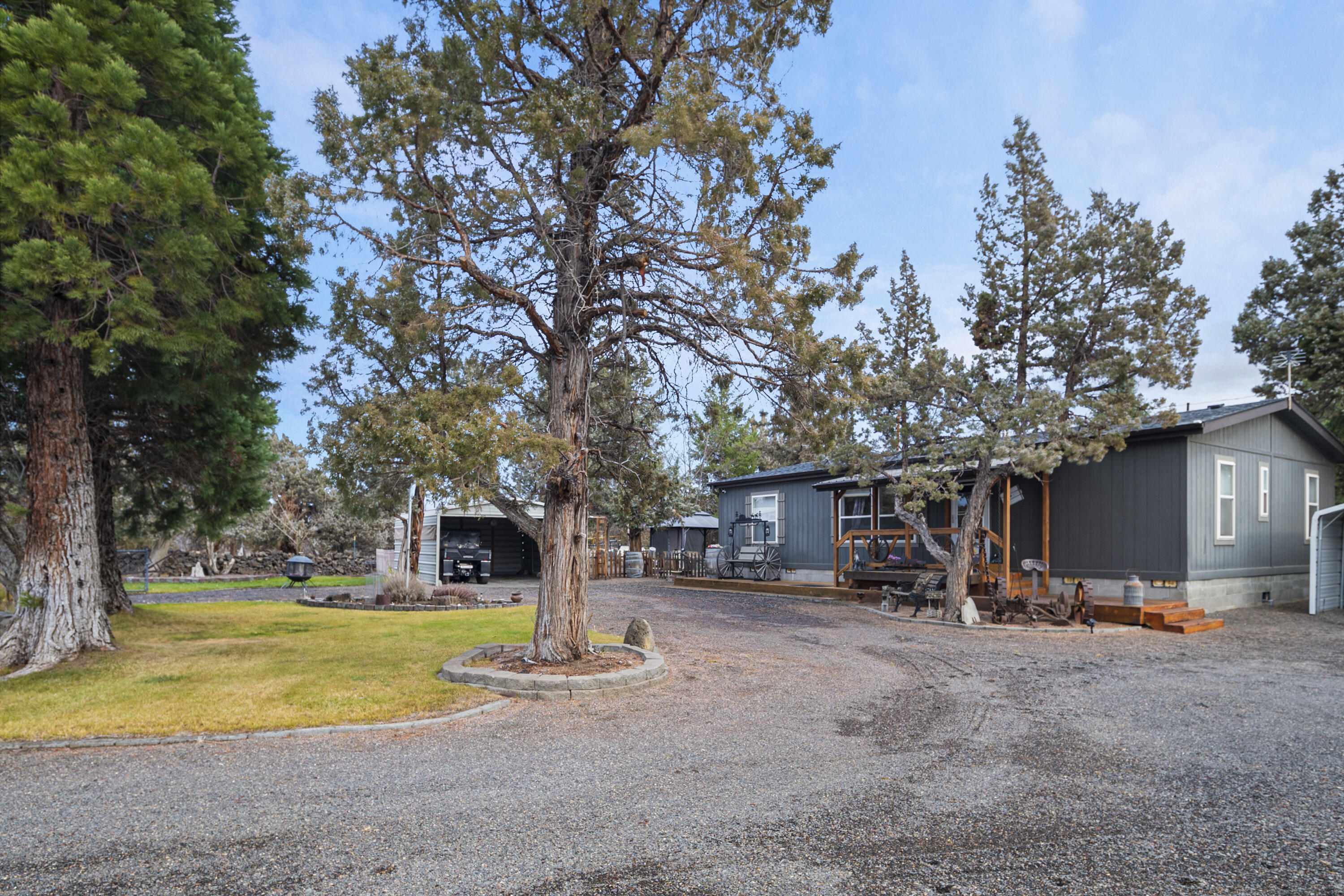 4572 NW 49th Lane NW