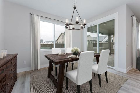 Tiny photo for 61209 NE Snow Owl Street, Bend, OR 97701 (MLS # 220216692)