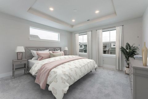 Tiny photo for 61209 NE Snow Owl Street, Bend, OR 97701 (MLS # 220216692)