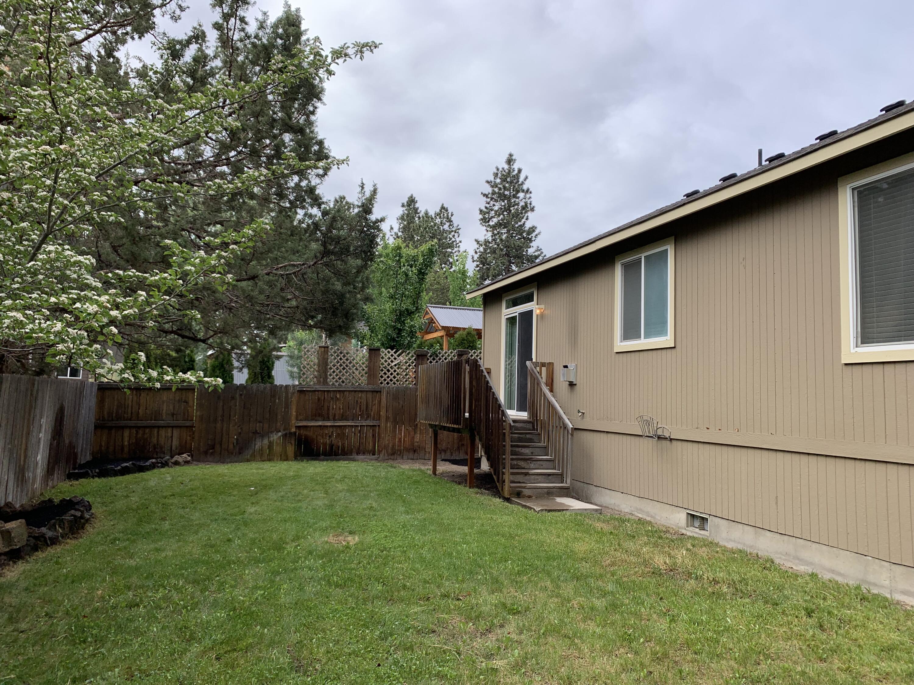 Deschutes River Cros - Residential