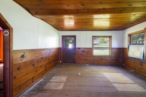 Tiny photo for 5525 Caves Highway, Cave Junction, OR 97523 (MLS # 220220241)
