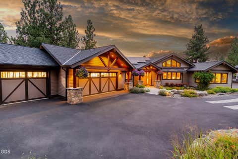Tiny photo for 1624 NW Overlook Drive, Bend, OR 97703 (MLS # 220227078)