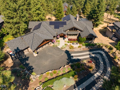 Tiny photo for 1624 NW Overlook Drive, Bend, OR 97703 (MLS # 220227078)