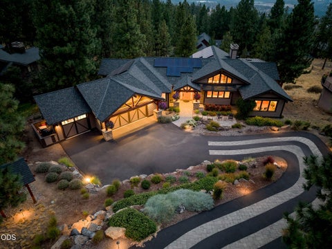 Tiny photo for 1624 NW Overlook Drive, Bend, OR 97703 (MLS # 220227078)