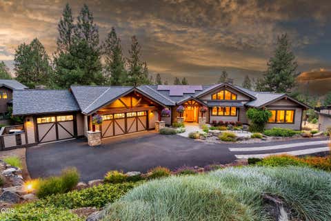 Tiny photo for 1624 NW Overlook Drive, Bend, OR 97703 (MLS # 220227078)