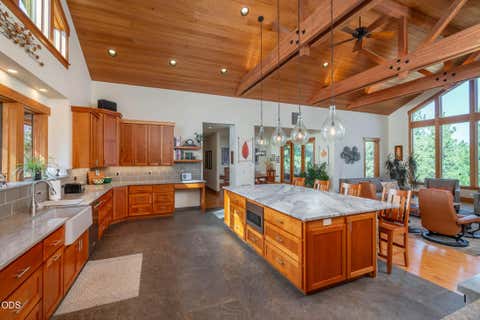 Tiny photo for 1624 NW Overlook Drive, Bend, OR 97703 (MLS # 220227078)