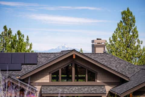 Tiny photo for 1624 NW Overlook Drive, Bend, OR 97703 (MLS # 220227078)